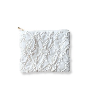 Hand-smocked Flat Pouch 02