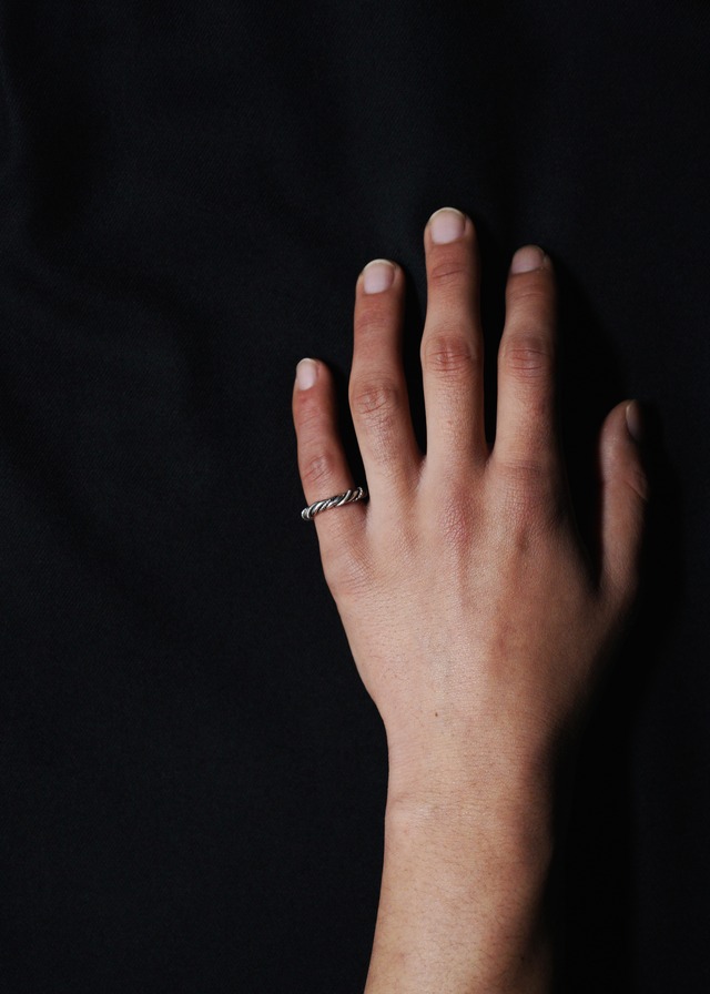 50’s-80’s Euro vintage twist ring