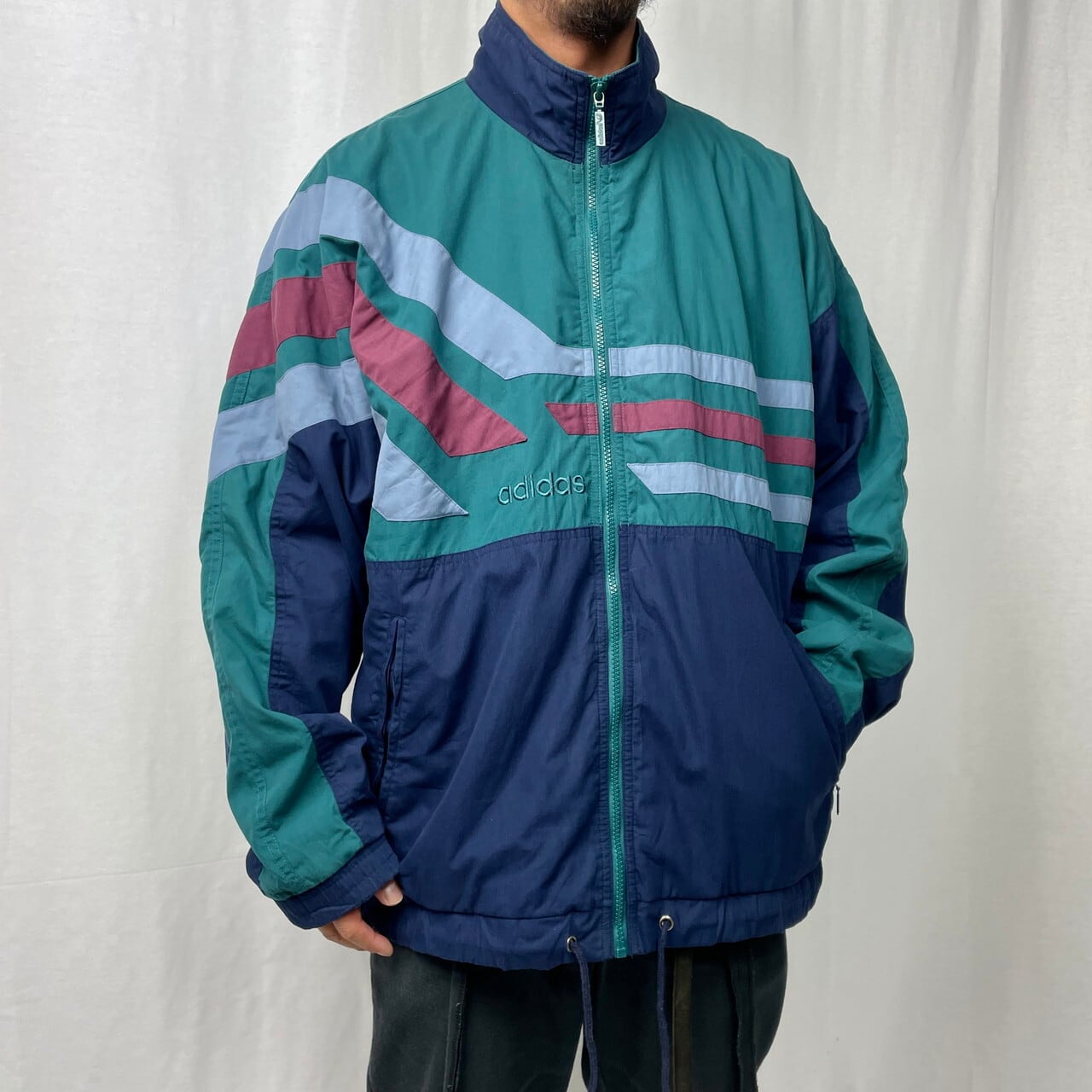 80年代 adidas アディダス ポリエステル×コットン トラックジャケット メンズXL相当 古着 80s ヴィンテージ ビンテージ マルチカラー  トレフォイルロゴ 切替デザイン ネイビー くすみブルー グリーン バーガンディー 紺色 水色 緑色 えんじ【ジャージ・トラックジャケット】 |