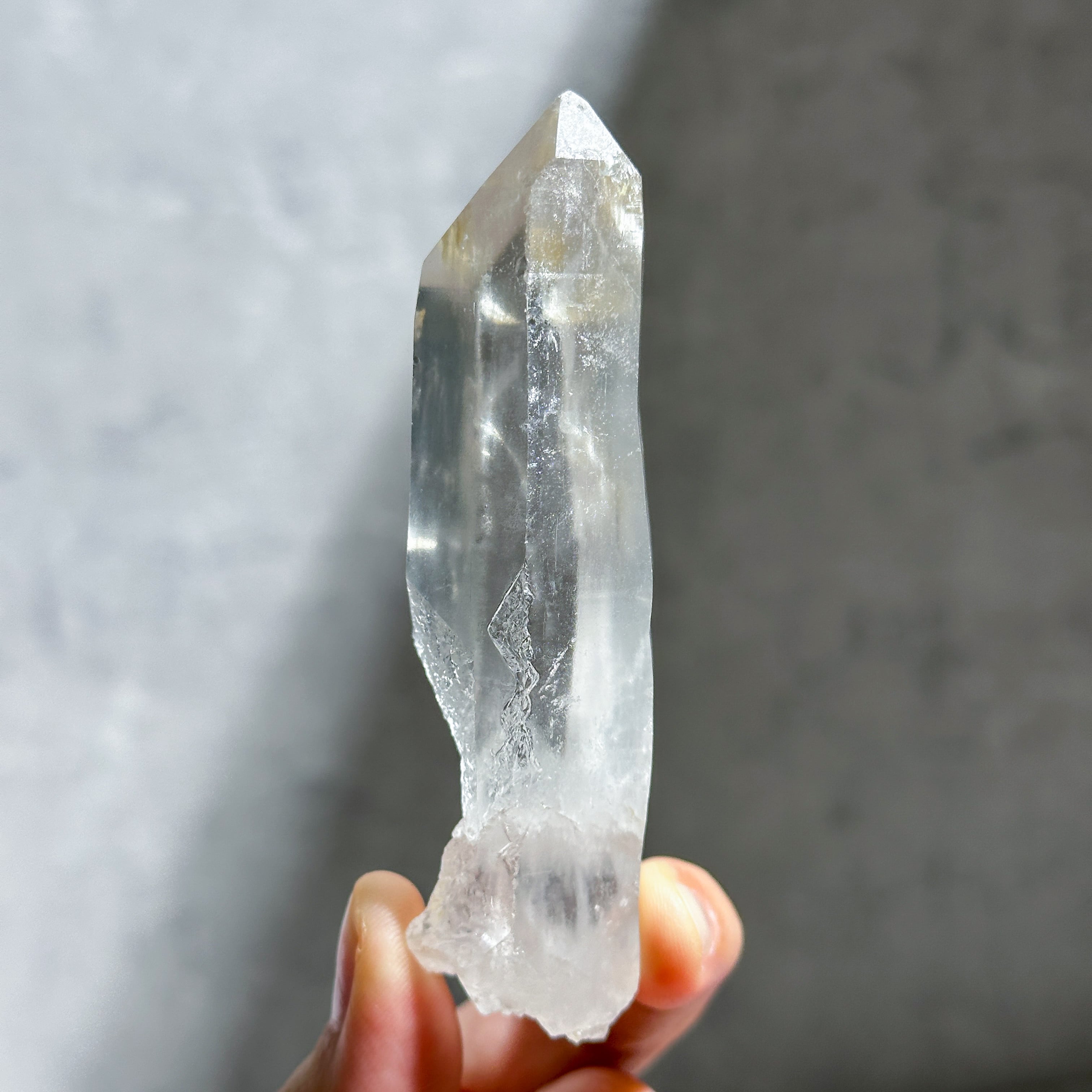 天然石 透明 不規則な形 約3cm x 4cm 天然石 透明 不規則な形 約3cm x 4cm