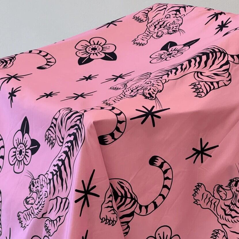 High Top ケープ トラ ピンク 約167x134cm | 理容美容バーバー用品