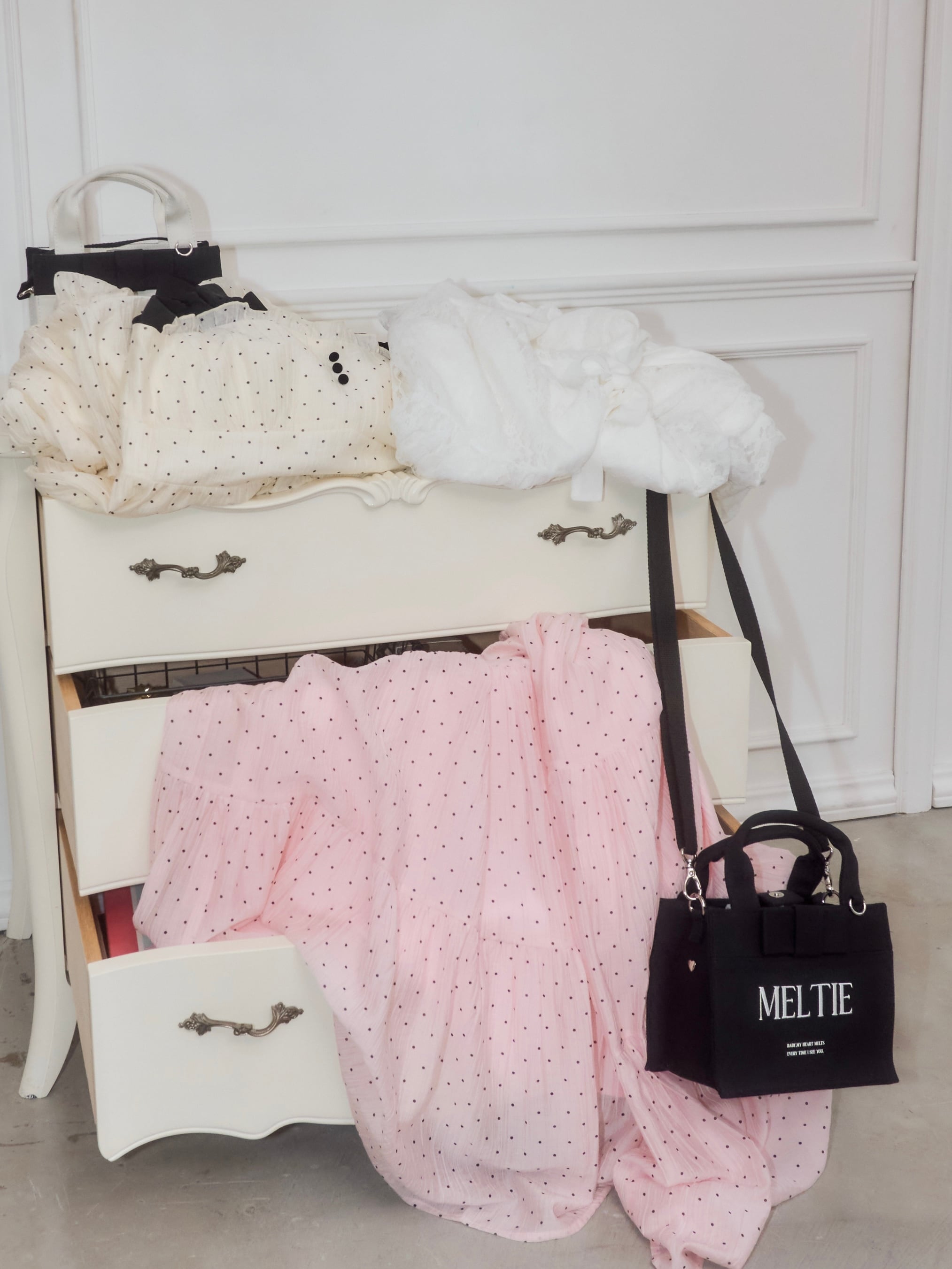 ribbon canvas tote bag〈SMALL〉 | meltie