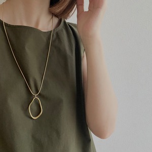 ゴールドフープ×スネークチェーンネックレス