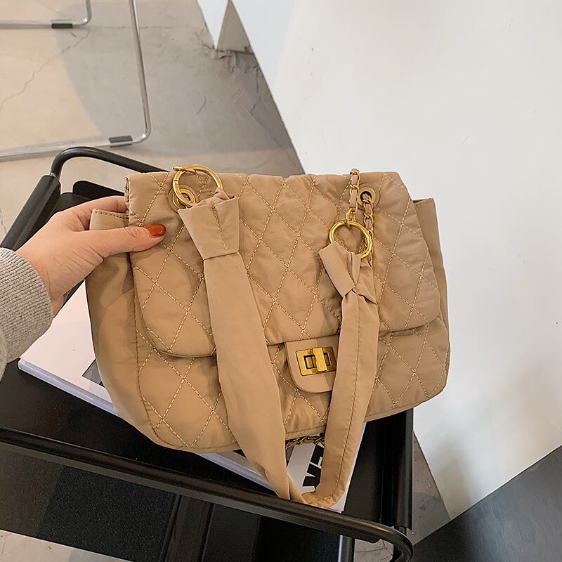 大容量の菱形チェーンバッグ女性2020新しい流行のファッションOxdクロスワンショルダーアンダーアームバッグワイルドメッセンジャーバッグ Tiancai_Wing_Bag39625704378