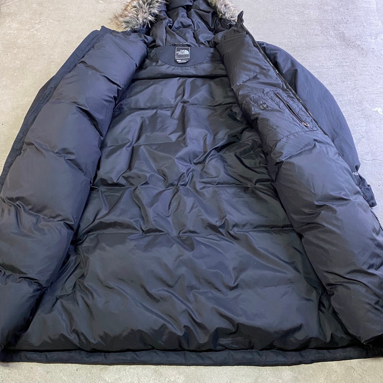 THE NORTH FACE ザノースフェイス HYVENT フェイクファー グースダウン 
