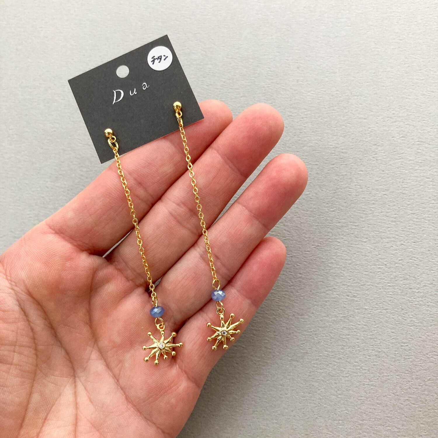 ビジュー付き星のロング〈ピアス/イヤリング〉