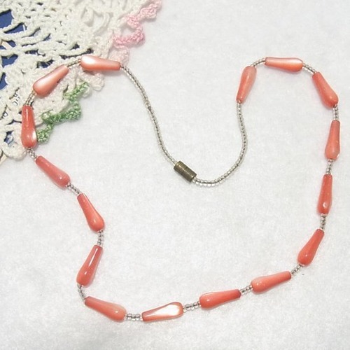 ピンクのガラスビーズネックレス　ヴィンテージネックレスのセール通販　9247N