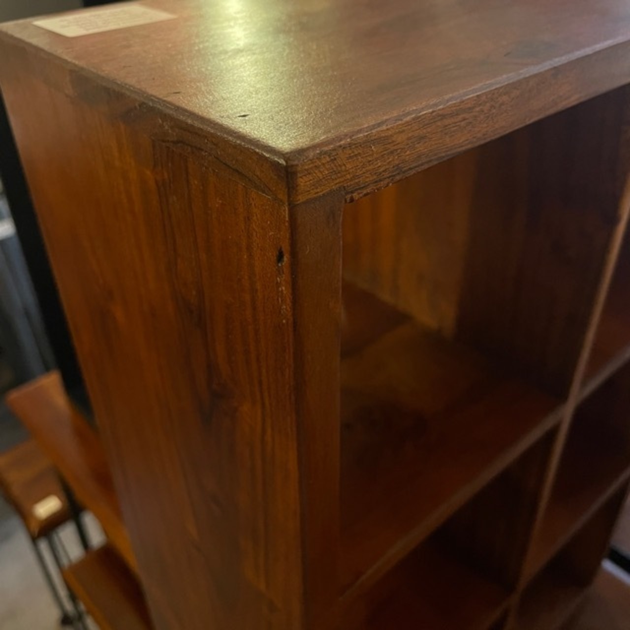 India Acacia Wood  Openwork 6-Sided Rack / インド アカシア6面すかしラック 天然木 ラック カラーボックス風 リビング収納 本棚 棚 インテリア ディスプレイラック 木製 ナチュラル クラシック アンティーク風 ギフト プレゼント 引越し祝い 新生活
