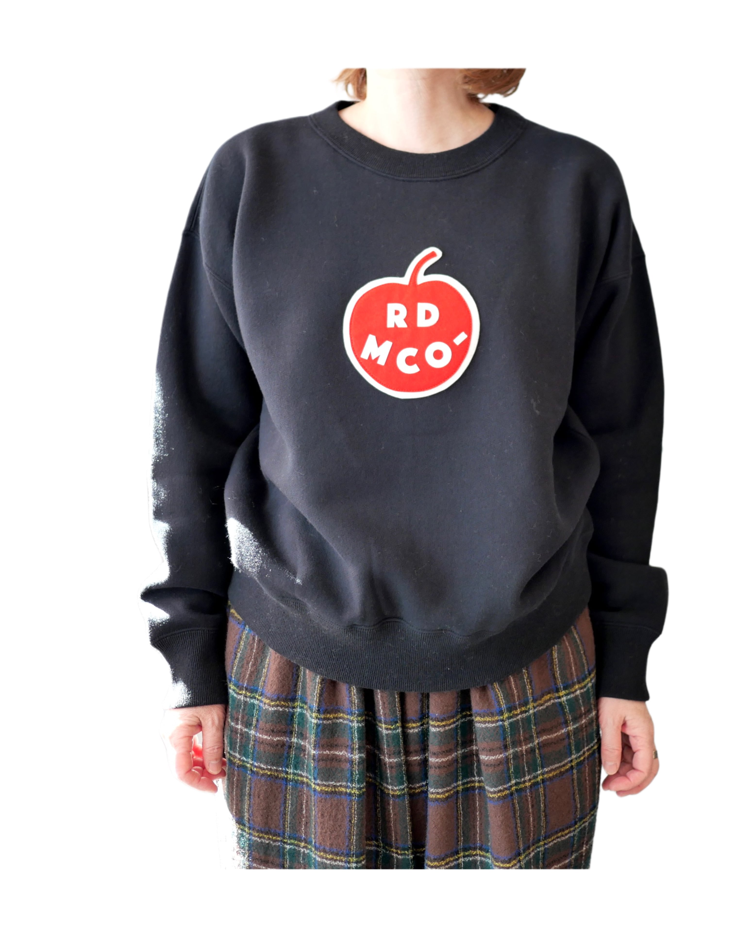 R&D.M.Co- no.7972d APPLE SWEAT SHIRT Black M、L | Cieloazulmat