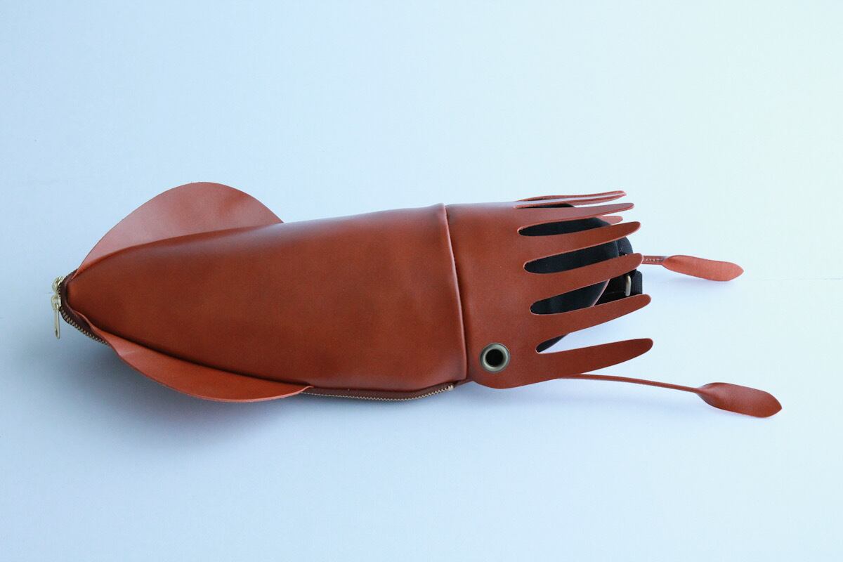 2024年9月28日20時再販予定】いかバッグ【2本足ゆらゆら】 | かばんばか 