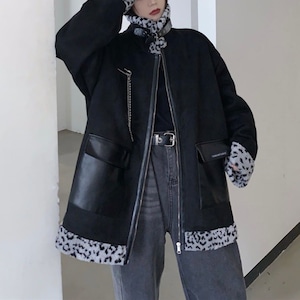 【予約】2way Black pu leather chain & leopard bore jacket