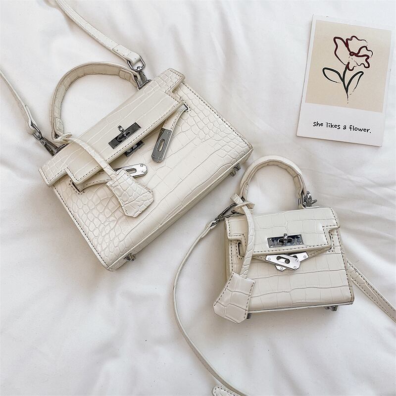 ネット赤い小さなバッグ女性バッグ2020人気の新しい波夏の野生のショルダーメッセンジャーバッグファッションテクスチャケリーバッグ Tiancai_Wing_Bag7870817