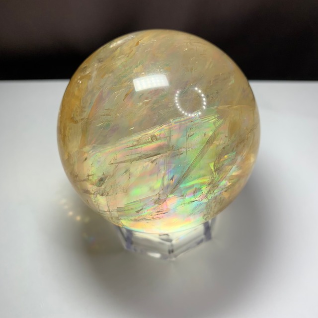 まるでレインボーが閉じ込められたかの様なスーパーレインボー大玉カルサイトスフィア