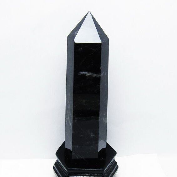 1.6Kg モリオン 黒水晶 六角柱 台座付属 一点物 152-4050