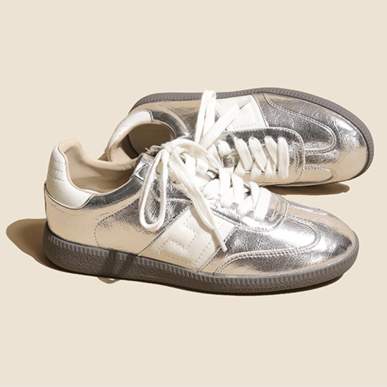 Lace-up casual sneakers T6083