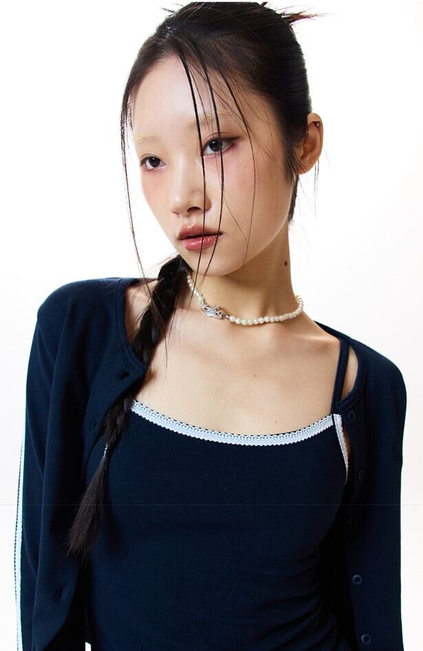 ☆Hearts2Hearts ジウ 着用！！【LUVISTRUE】LVTR FRILL CARDIGAN