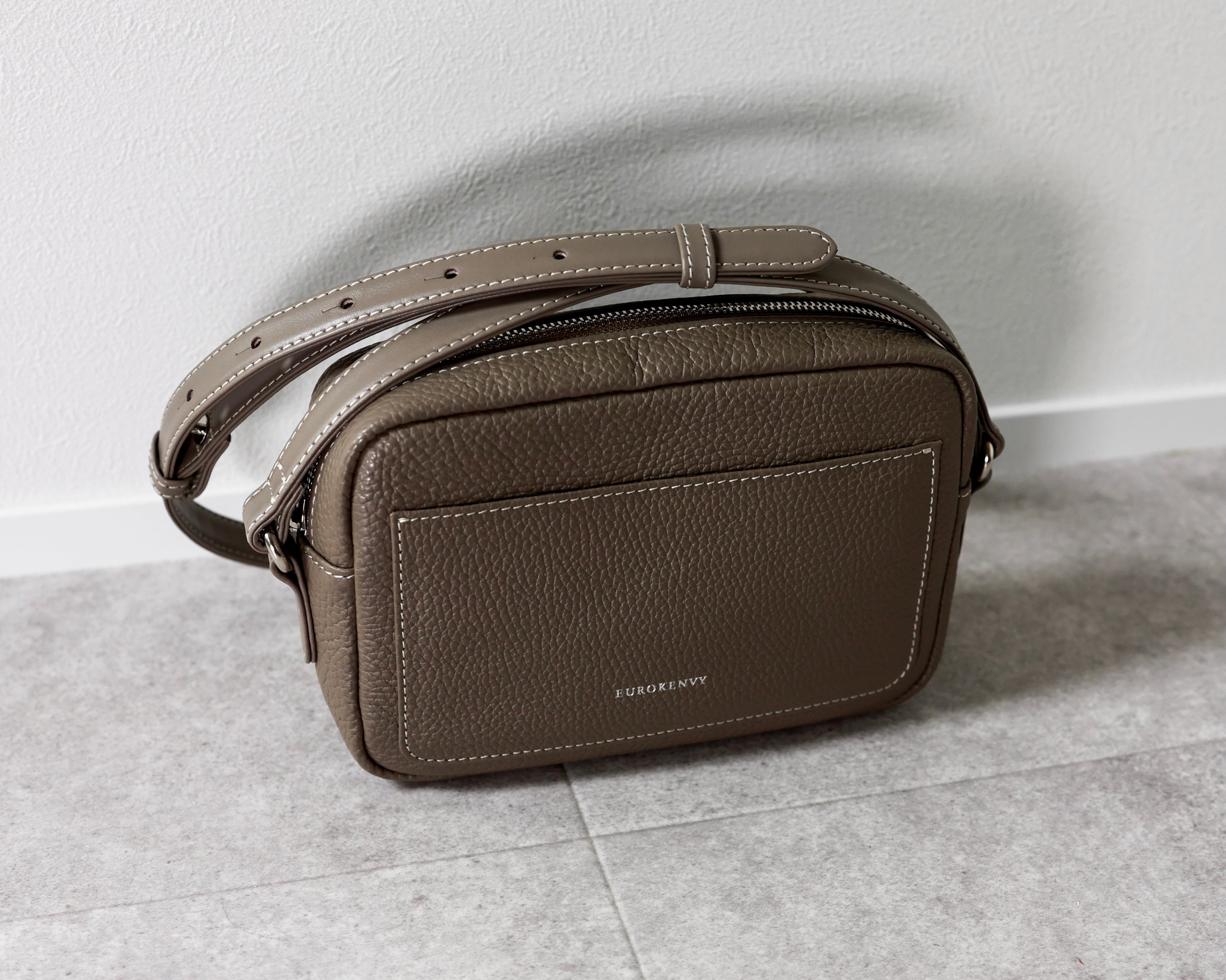 Italian Emboss Leather Mini Shoulder Bag【イタリア・マストロット社