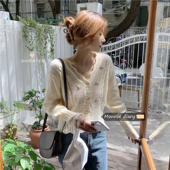 スタンダードフローラルニットカーディガンスプリングVネックセーター ジャケット ルーズショートトップス レトロ 春物 花柄 モンロー95618707793