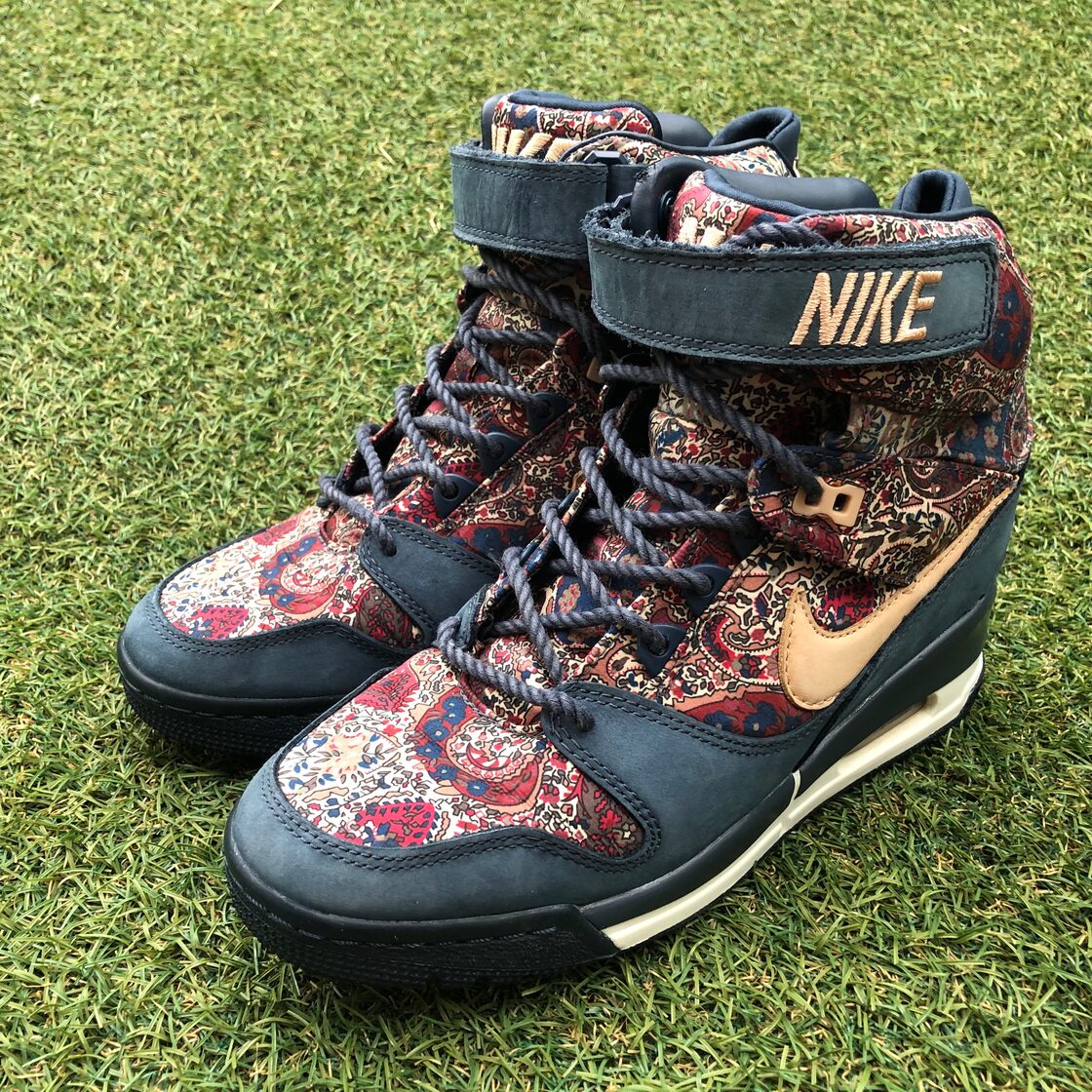 NIKE AIR REVOLUTION SKY HI LIB QS ナイキ エアレボリューション 