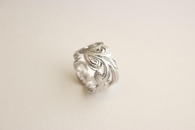 WIGGLE SCROLL RING