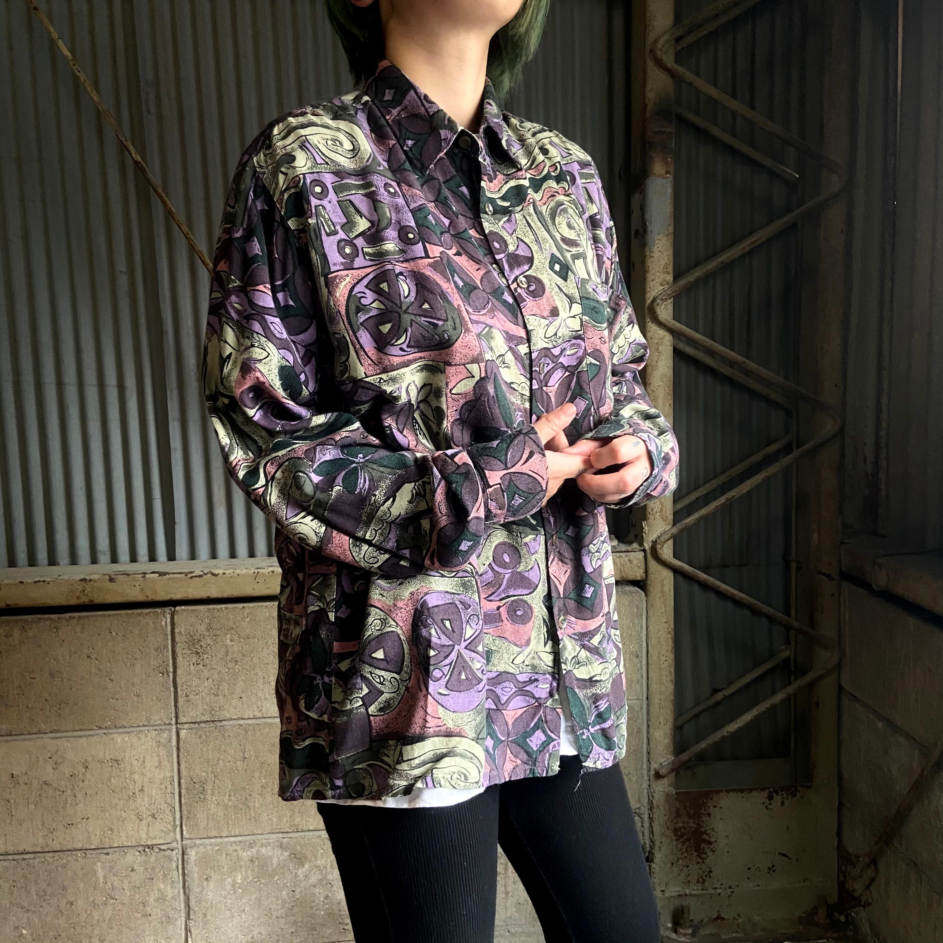 Let S Go アート柄 長袖 レーヨン 総柄シャツ メンズl 古着 パープルブラック 紫 黒 長袖シャツ Al Cave 古着屋 公式 古着通販サイト