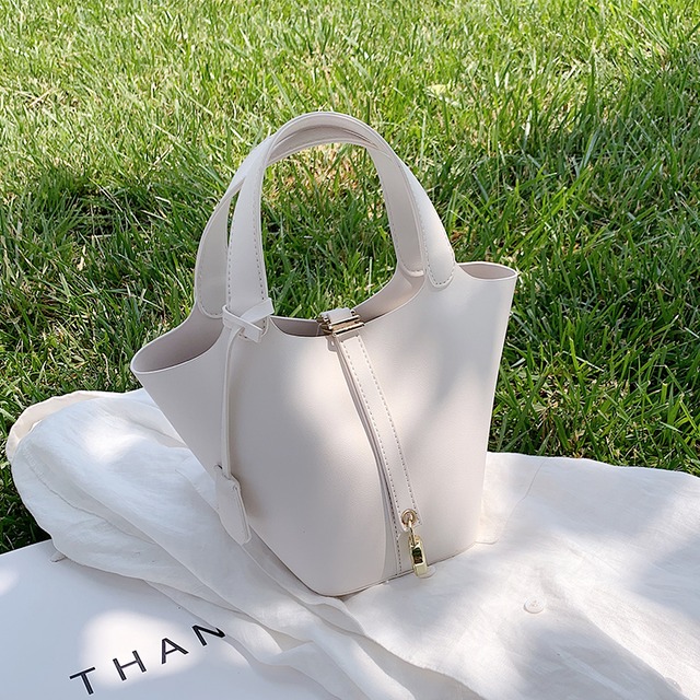 ネットレッドレディーバッグ2020新しいトレンディなワイルドワンショルダーメッセンジャーバッグ夏のテクスチャファッションバケットバッグ Tiancai_Wing_Bag7084647