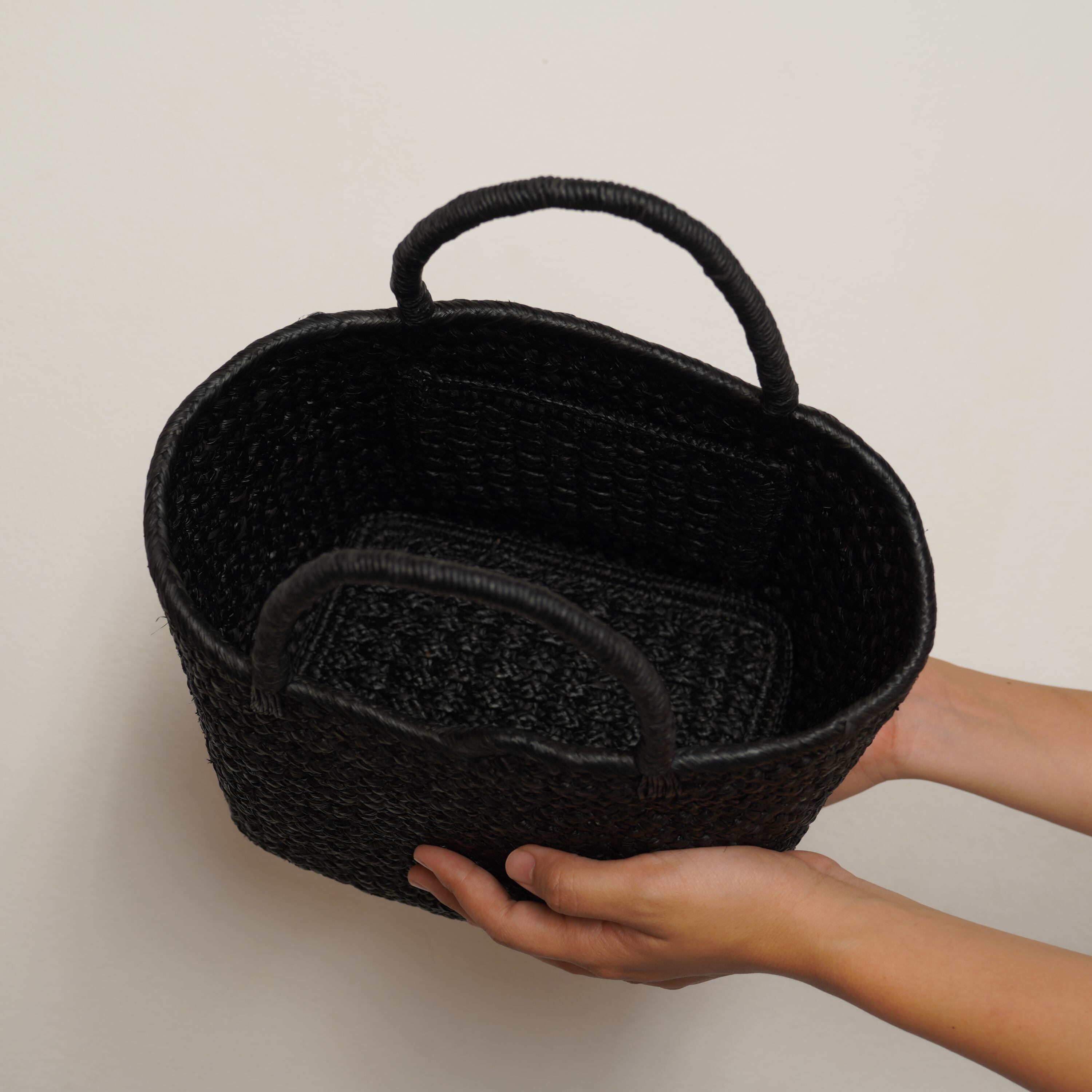 Marche bag (S) - Black | AMPIANA