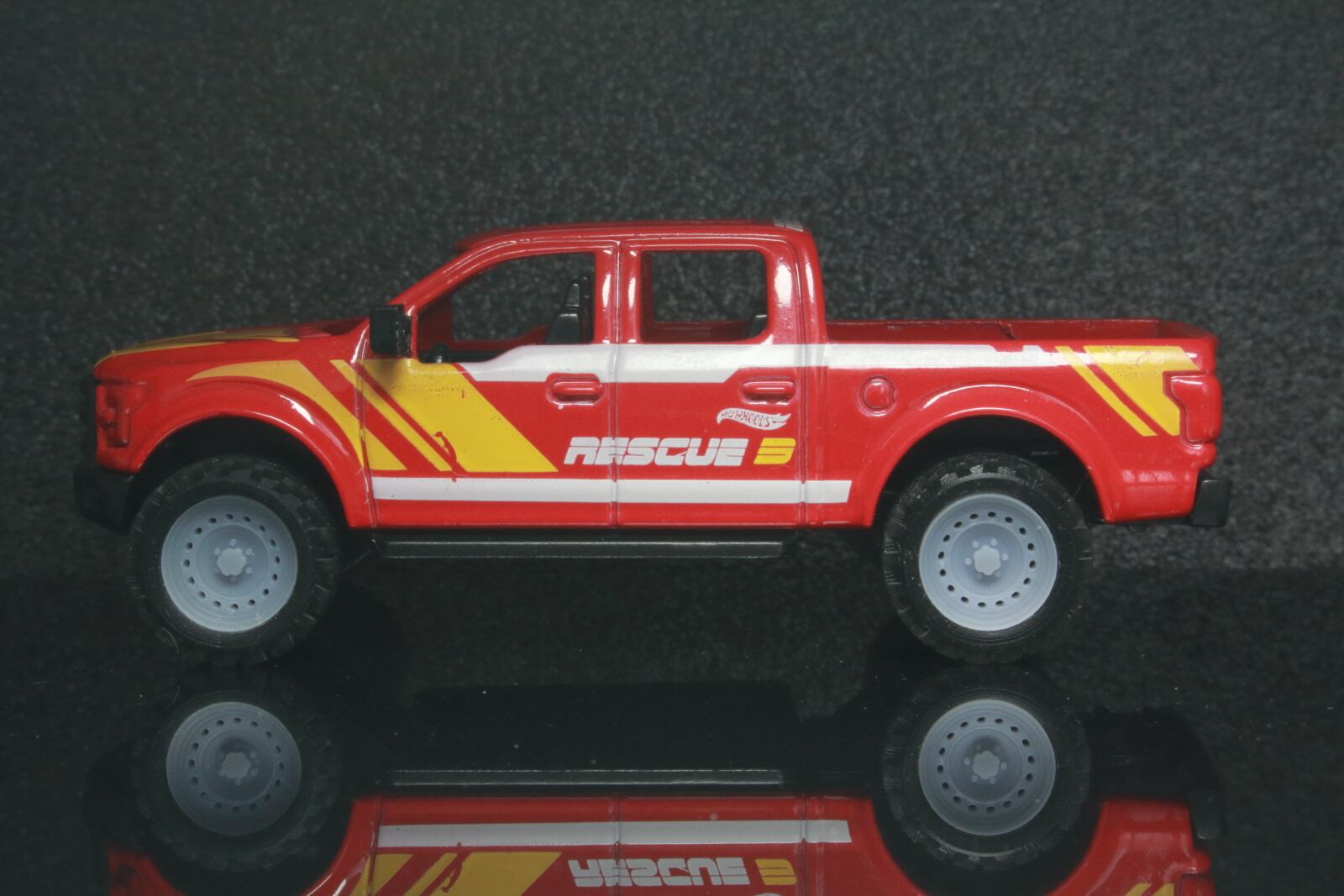 タミヤ ミニ四駆特別企画 HG カーボンフロントステー 1.5mm 9.2mm オフロード用ホイール 02 鉄チンタイプ 3Dプリント ホイール 1