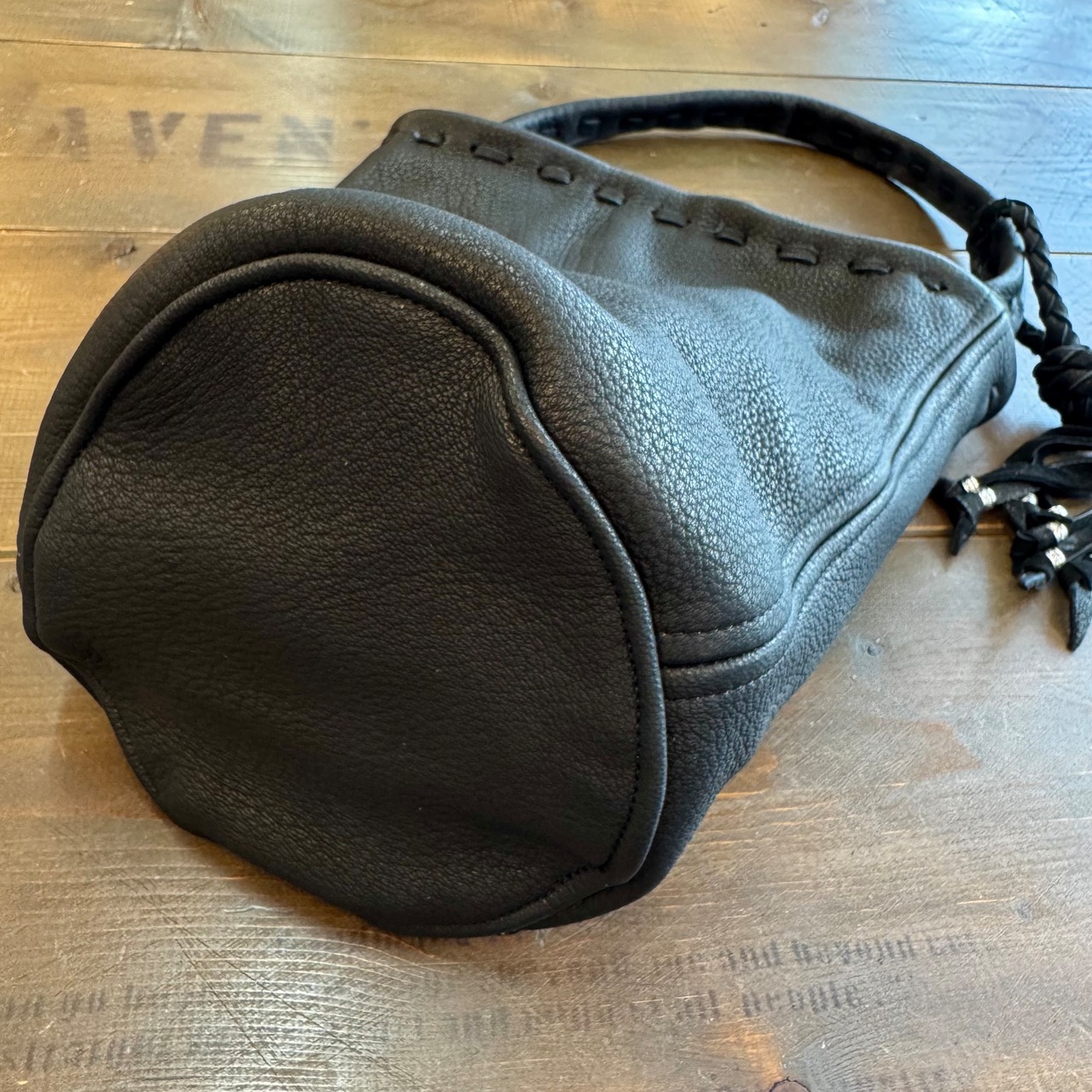 ナスングワム×アーリーモーニング【Nasngwam×Early Morning】One Handle Tote (black) - 4