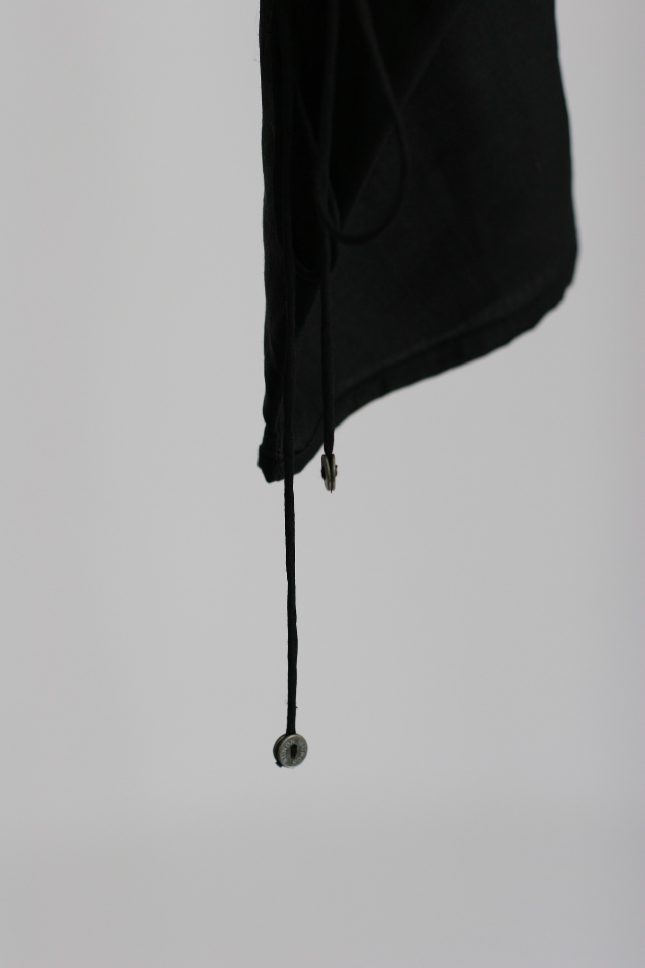 【BUNON】Back Button Short Wide Blouse / BLACK（BN2503）