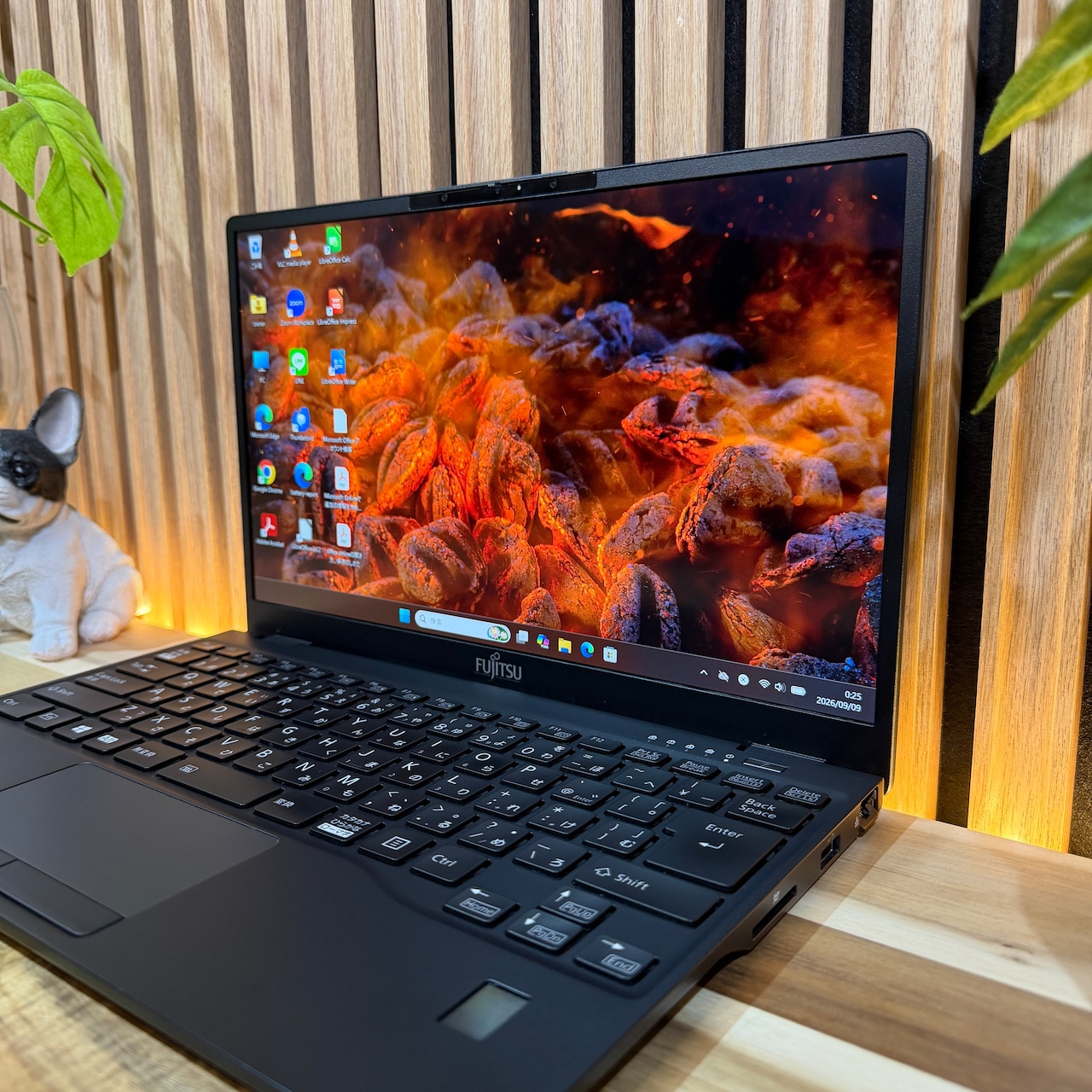 ☘超美品☘️最高峰i7‼️富士通 LIFEBOOK U9311/F☘️SSD256GB☘️メモリ8GB☘️第11世代☘️ノートパソコン