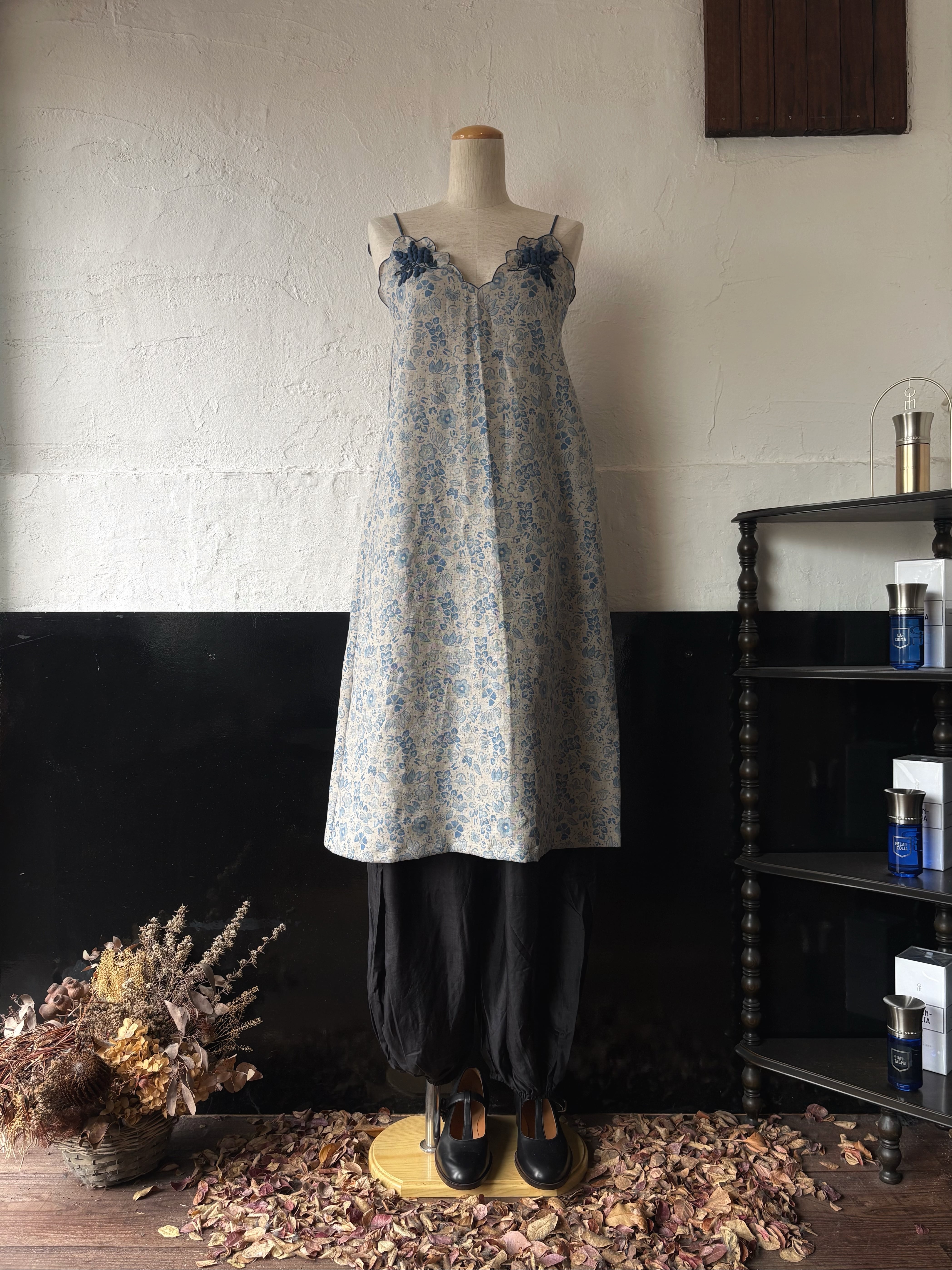 TOWAVASE Bonvoyage camisole dress blue | TALE COCOON
