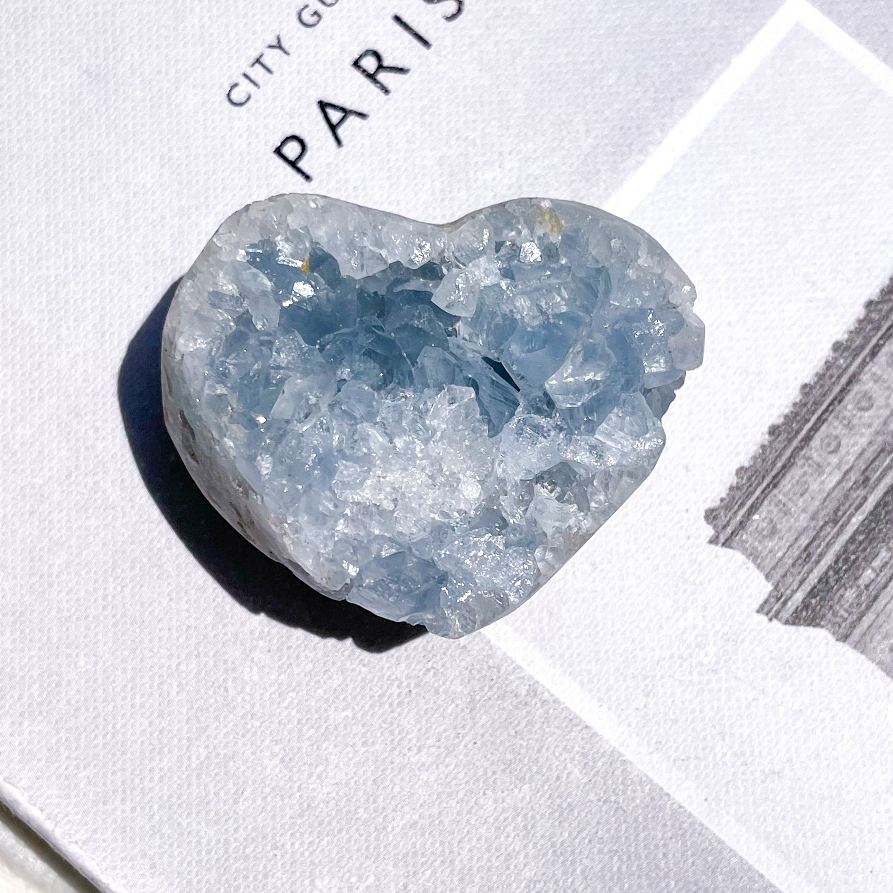 Celestite ✧ セレスタイト 24 | FLUXY - 天然石と鉱物のお店 フラクシー