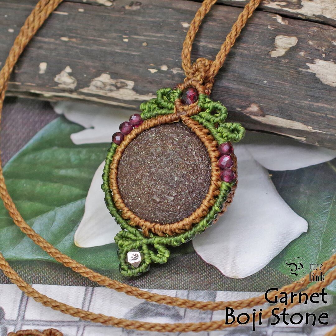 希少☆賢者の石『ボージャイ(ボージー)ストーン』マクラメ編トップペア