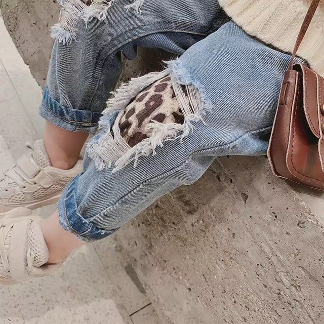 ★送料無料★  男の子 女の子 ダメージレオパードデニムパンツ 90cm〜130cm  春 夏 秋 冬 韓国子供服