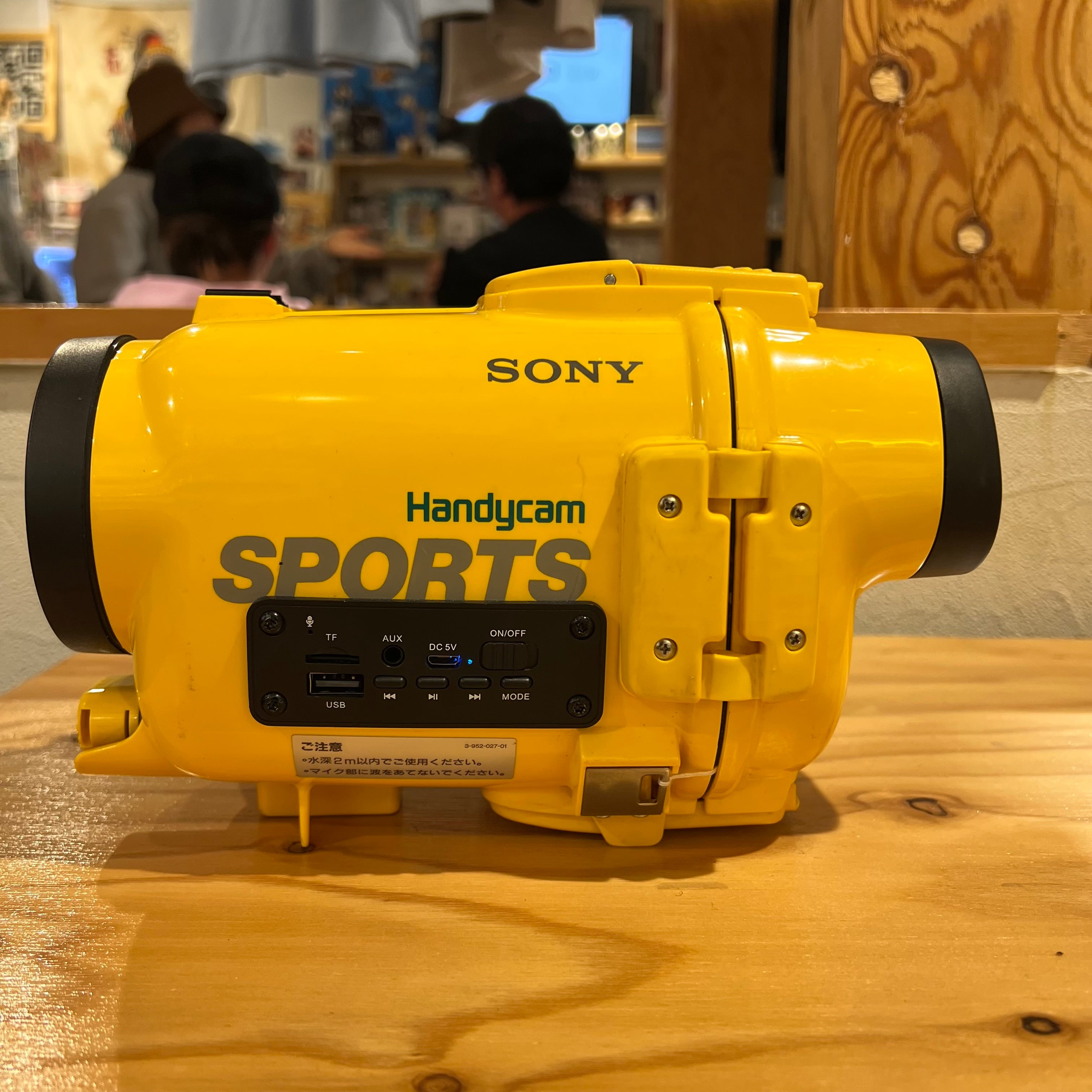 希少 美品 SONY SPORTS ハンディカメラ ソニースポーツ イエロー sony sportsビデオカメラ防水ケースを改造したBluetoothスピーカーです
