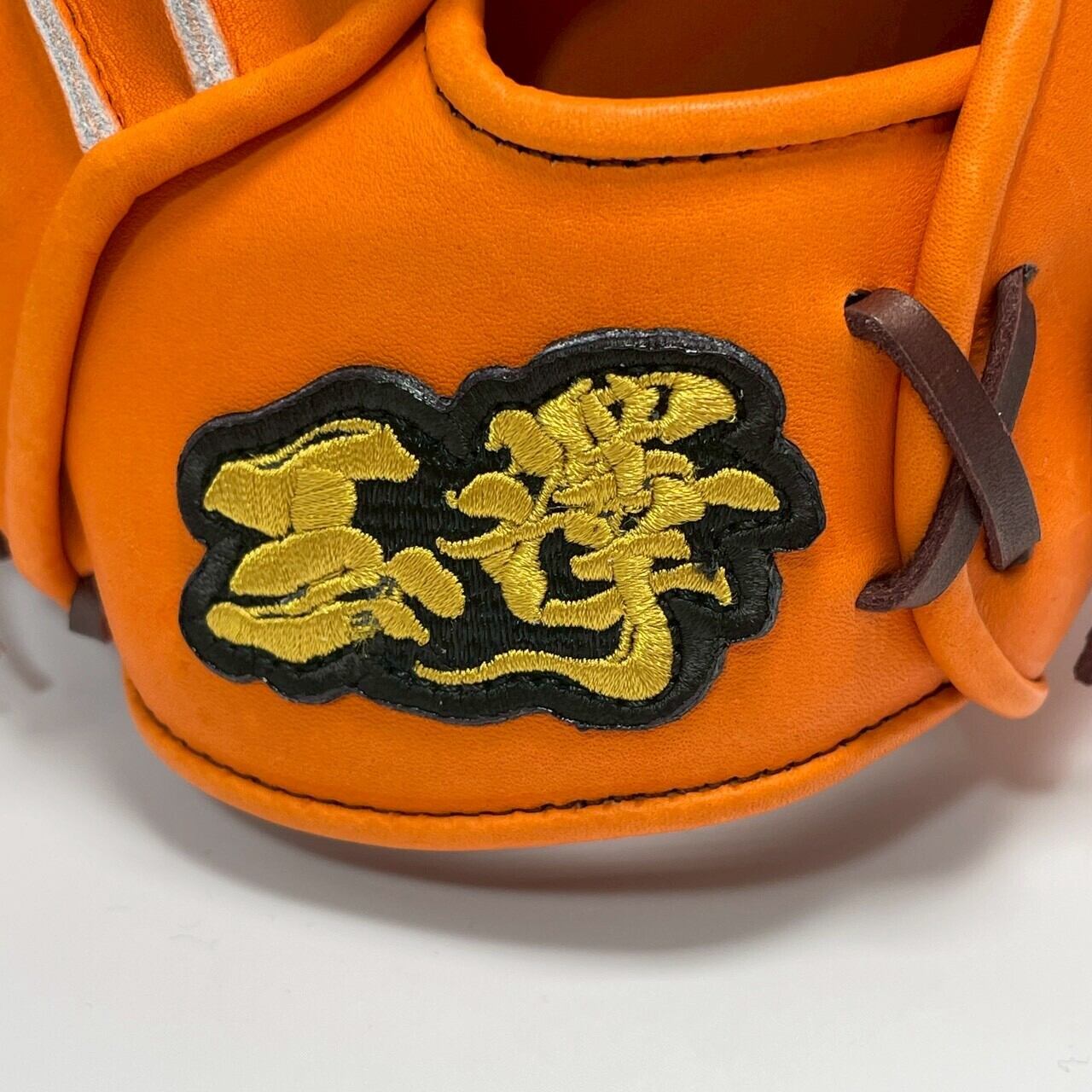 【硬式】玉澤 キャッチャーミット DELUXE TKC-HA2DX型 ウインドバックⅢ(本体:オレンジ 紐:ブラウン)タマザワ_02