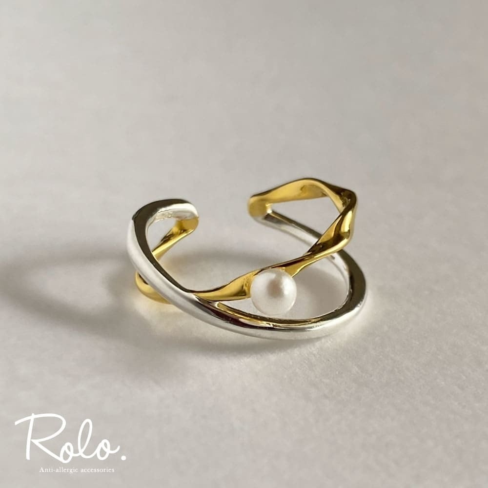 シルバーとゴールドの組み合わせって変？コーデ例&ミックスアクセご