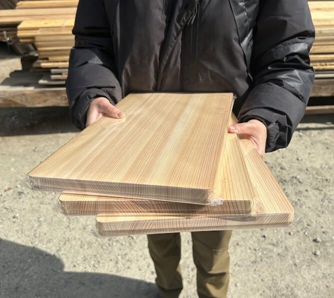 大きい木製まな板 ひのき 1100×300×30mm 裏に節あり 一枚板 | ひのき