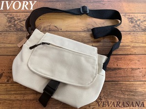 VEVARASANA®︎ ショルダーバッグ IVORY