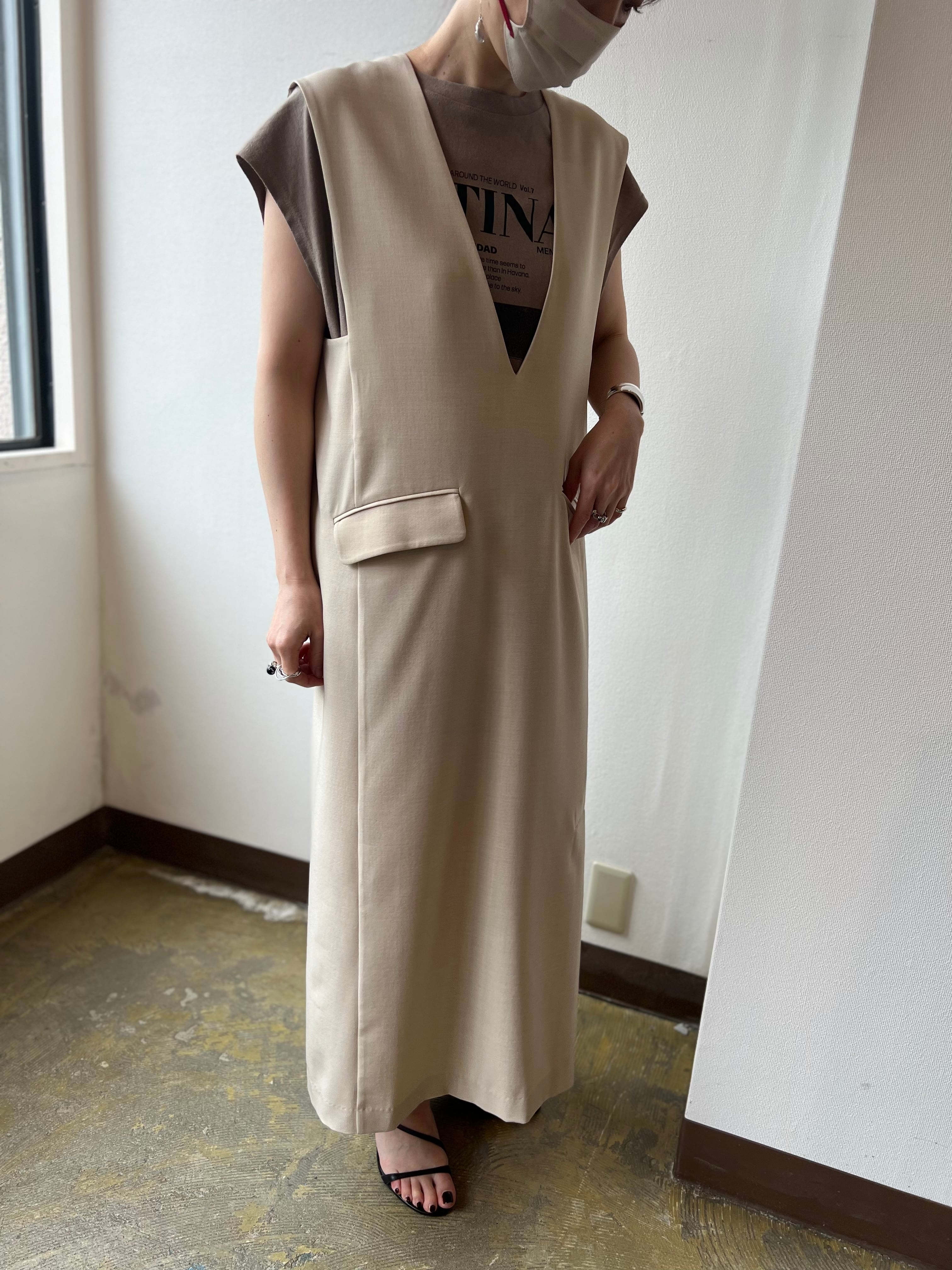【CHIGNON】ディープ深Vネックジャンスカ