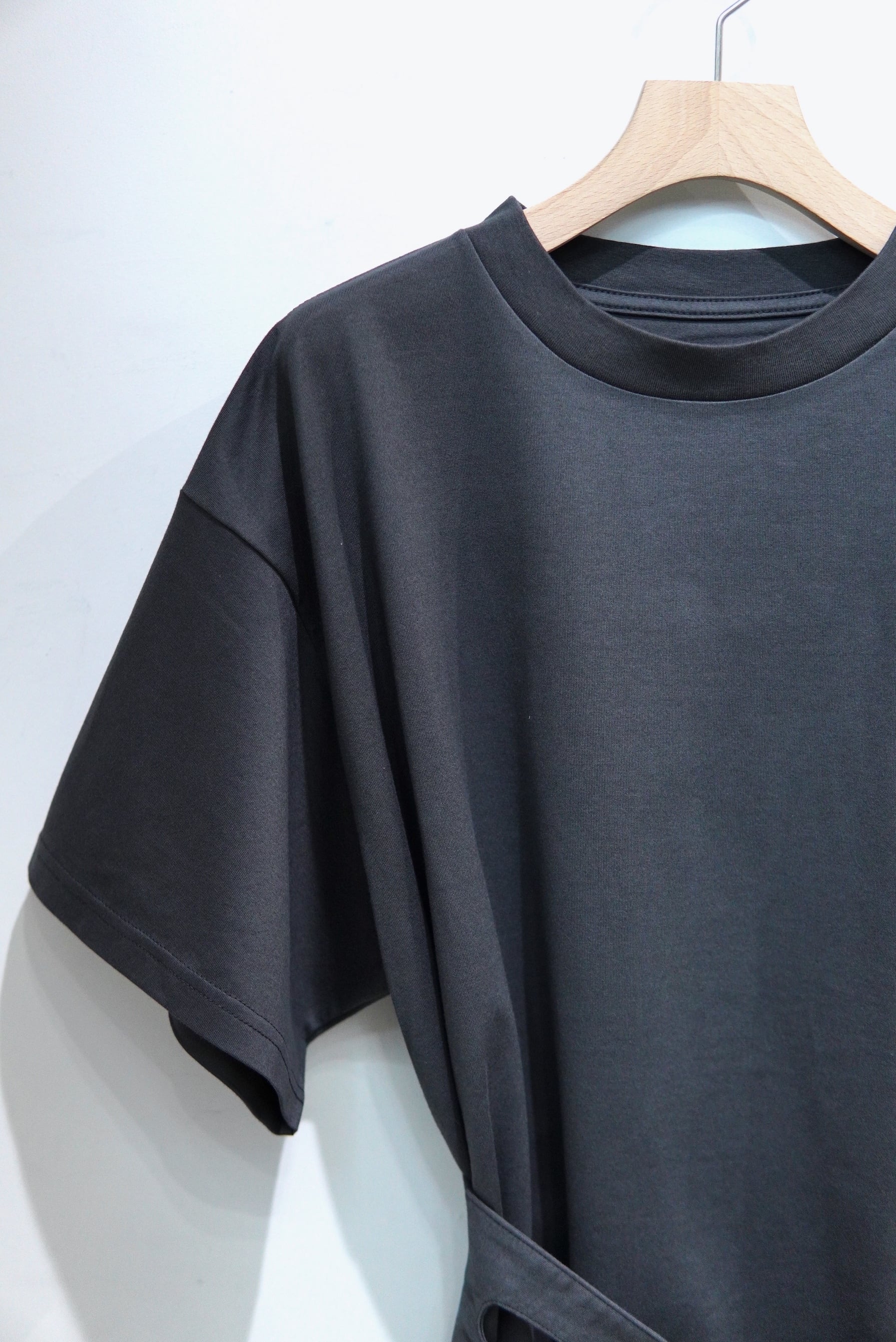 cobble du / Protect tee / DARK GRAY | POETRY