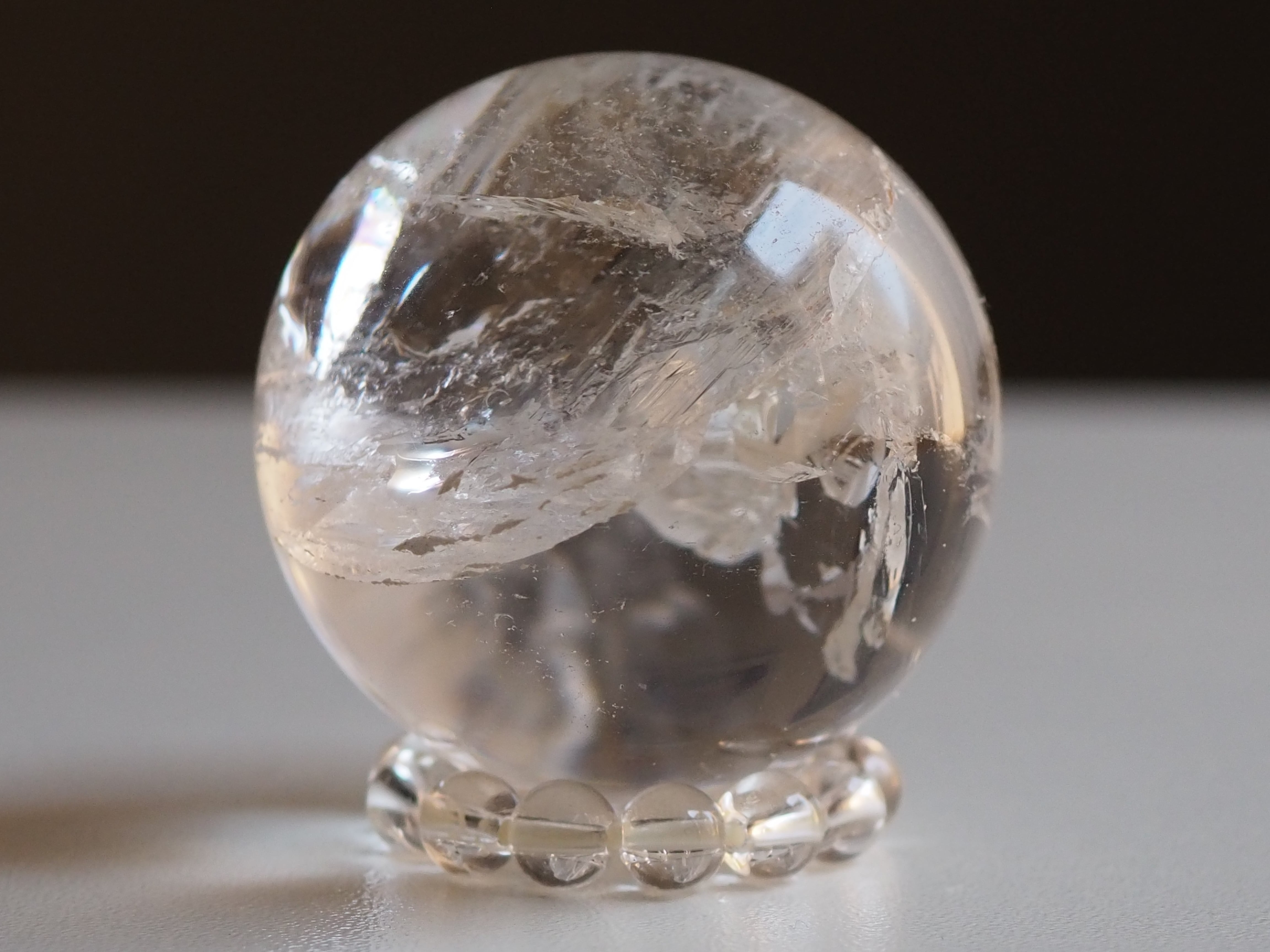 エンジェルオーラクリアクォーツ スフィア 台座付き 天然石 【公式通販】