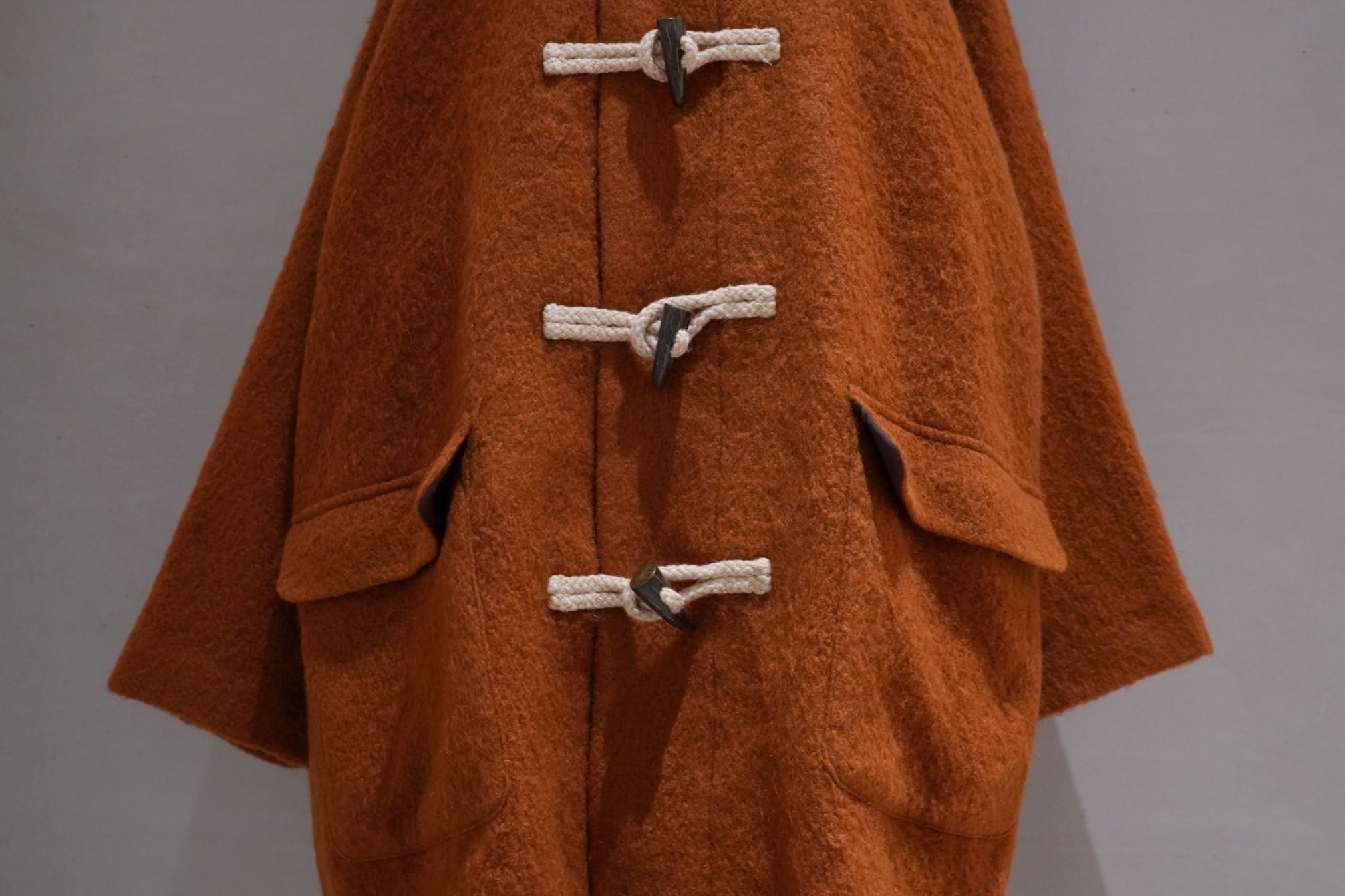 SALE 60%OFF】 BASIS BROEK wool duffle coat orange | Connecter
