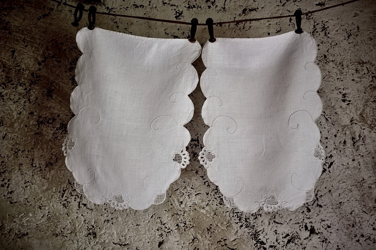 フランス 56c 浮遊する雲とリネンカーテン アンティーク