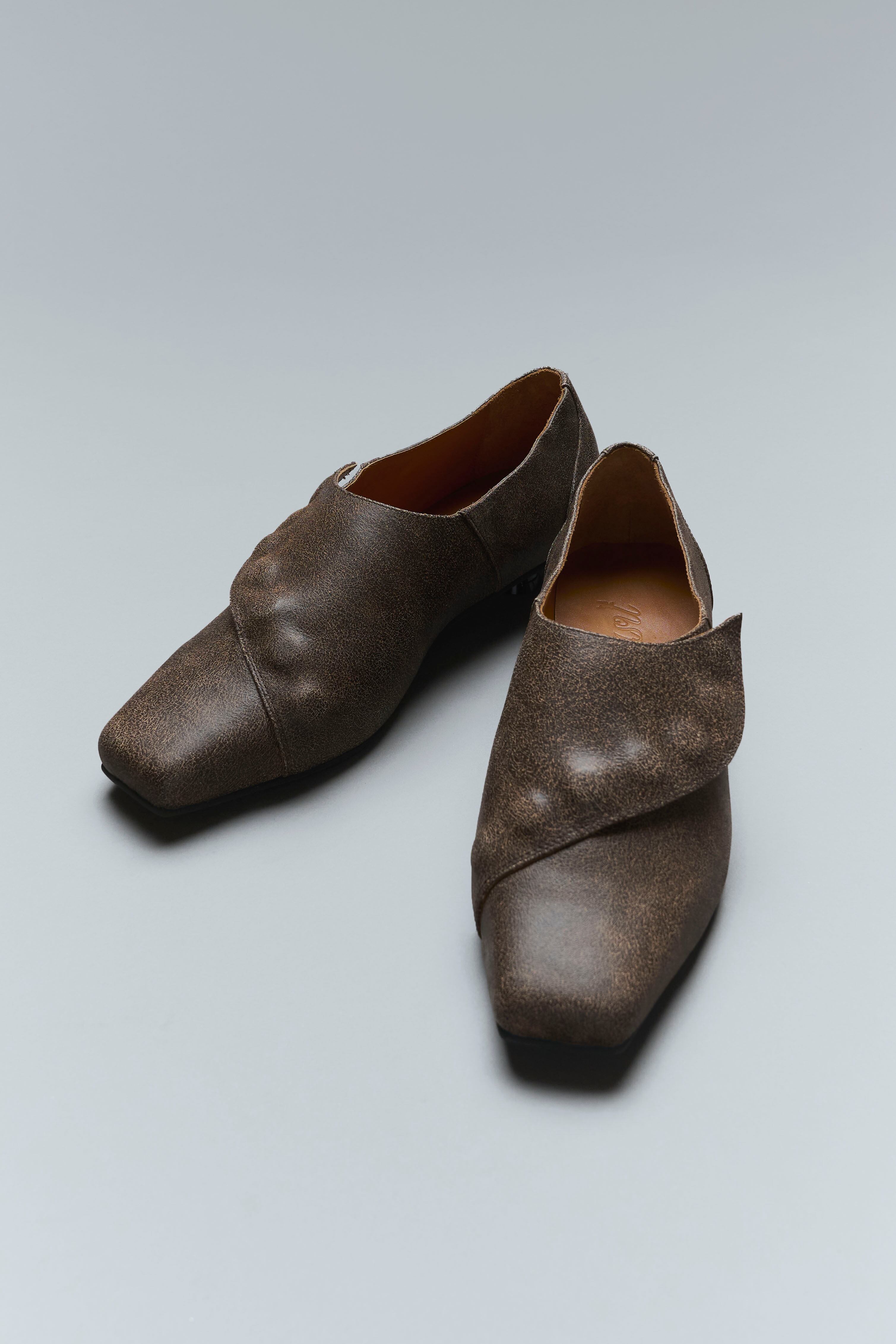 【24AW】 MASU LEATHER BAT SHOES ヒール ブラウン MASU(エムエーエスユー)のLEATHER BAT SHOESの通販｜PALETTE art alive