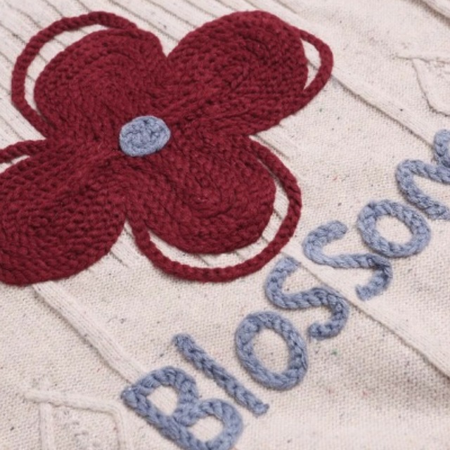 big flower embroidered knit　ビッグフラワー刺繍ニット　J1592
