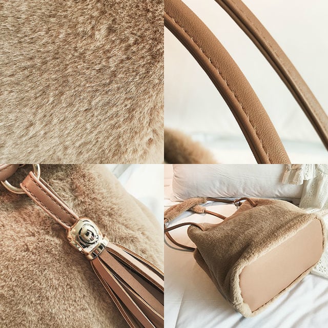 フェイクファーショルダーバッグ タッセルチャームつき 2WAY 斜め掛け