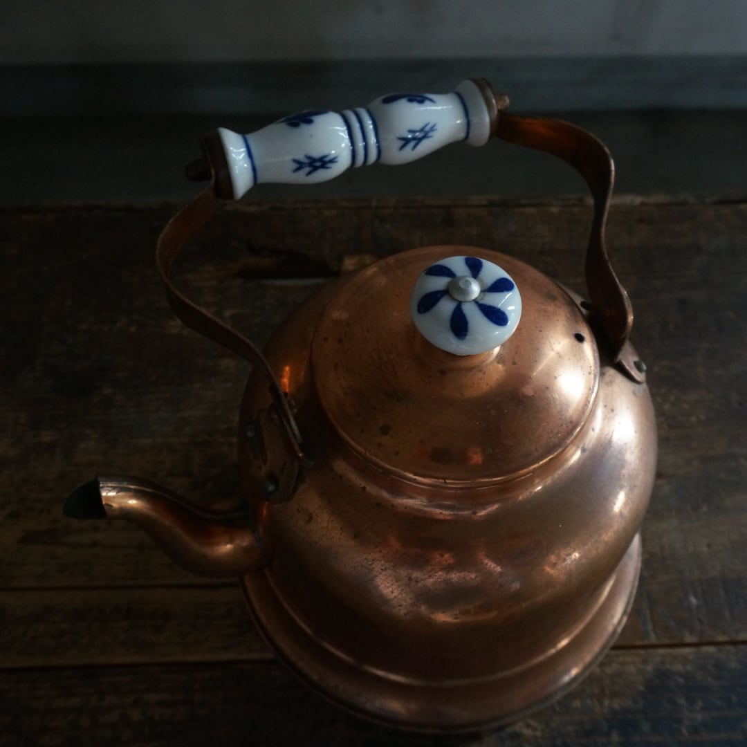 古い台湾の銅薬缶
