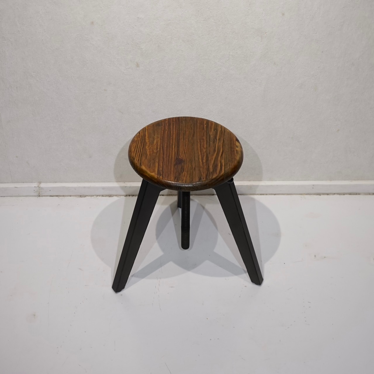 GART ガルト MOSH モッシュ KRUNK STOOL クランク スツール 昇降式 椅子 チェア 木製座面 アイアン脚 ヴィンテージ インダストリアル